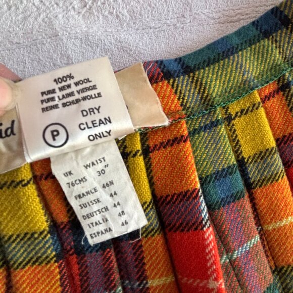 Scottish Tartan Plaid Pleated Wool Skirt - Picture 10 of 10